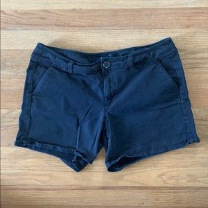 American Eagle Black Khaki Shorts